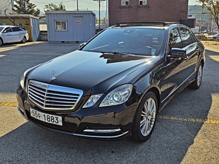 MERCEDES BENZ E-CLASS W212 2011