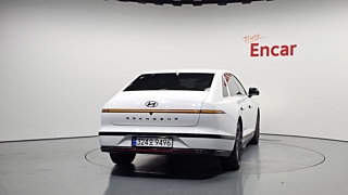 HYUNDAI GRANDEUR HYBRID GN7 2023