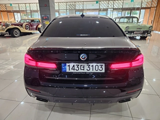 BMW 5-SERIES G30 2023