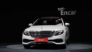 MERCEDES BENZ E-CLASS W213 2017