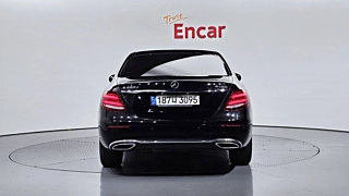 MERCEDES BENZ E-CLASS W213 2019