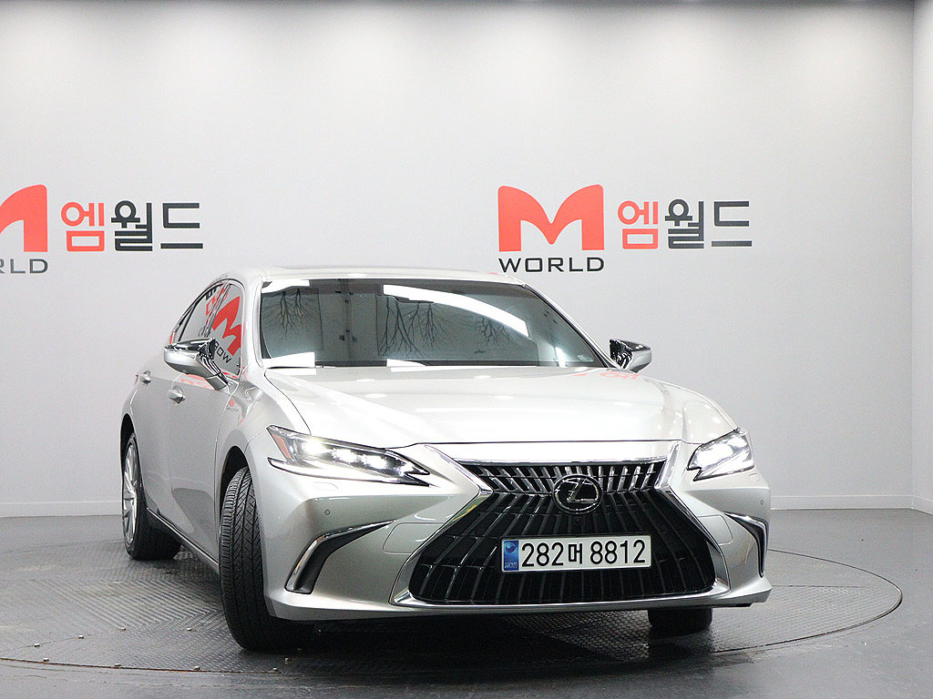 LEXUS ES300H 2023