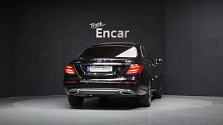 MERCEDES BENZ E-CLASS W213 2020