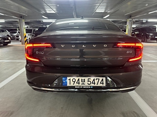 VOLVO S90 2022