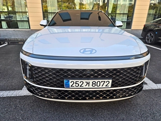 HYUNDAI GRANDEUR HYBRID GN7 2023