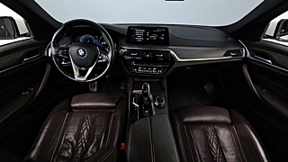 BMW 5-SERIES G30 2017