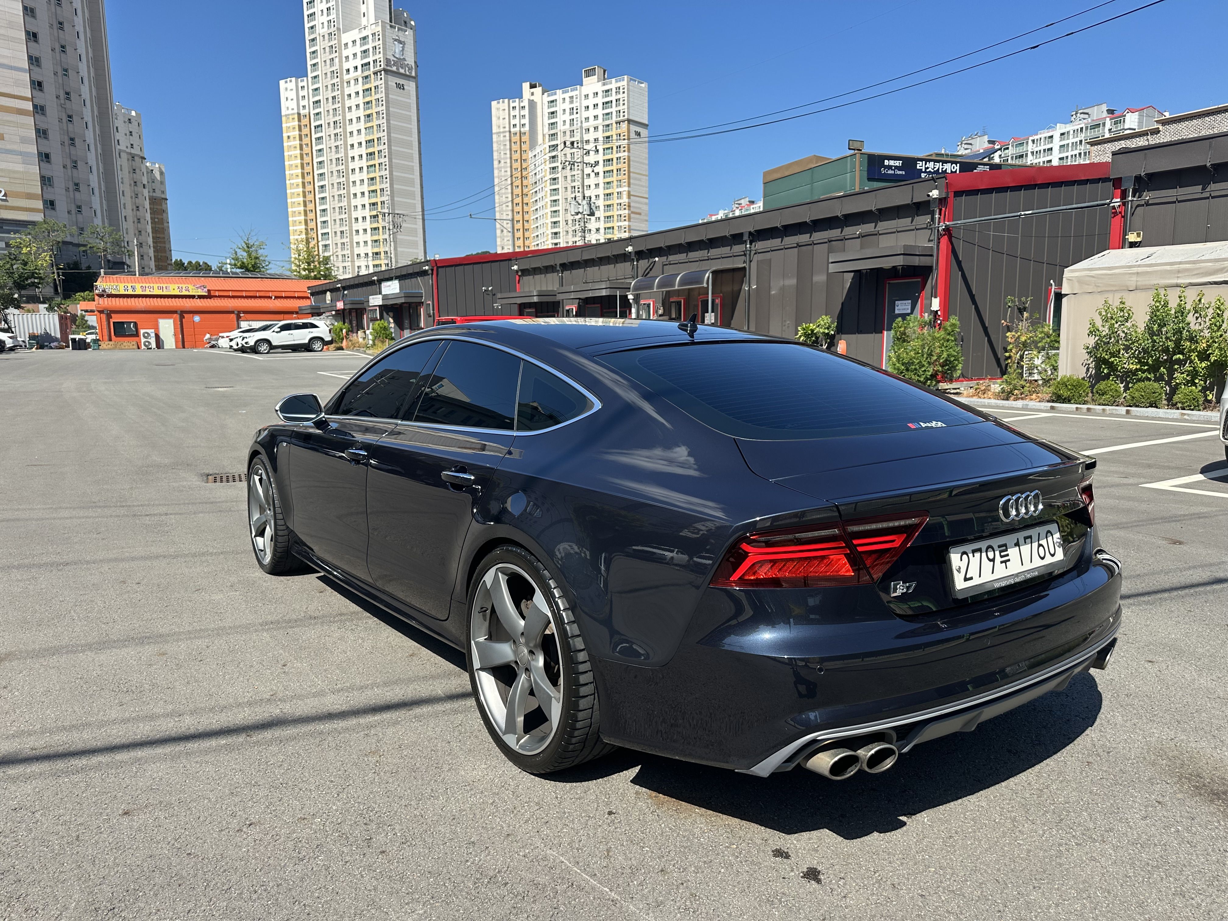 AUDI A7 2016