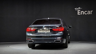BMW 7-SERIES G11 2016