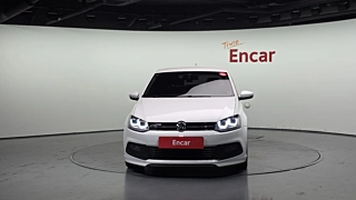 VOLKSWAGEN POLO 2014