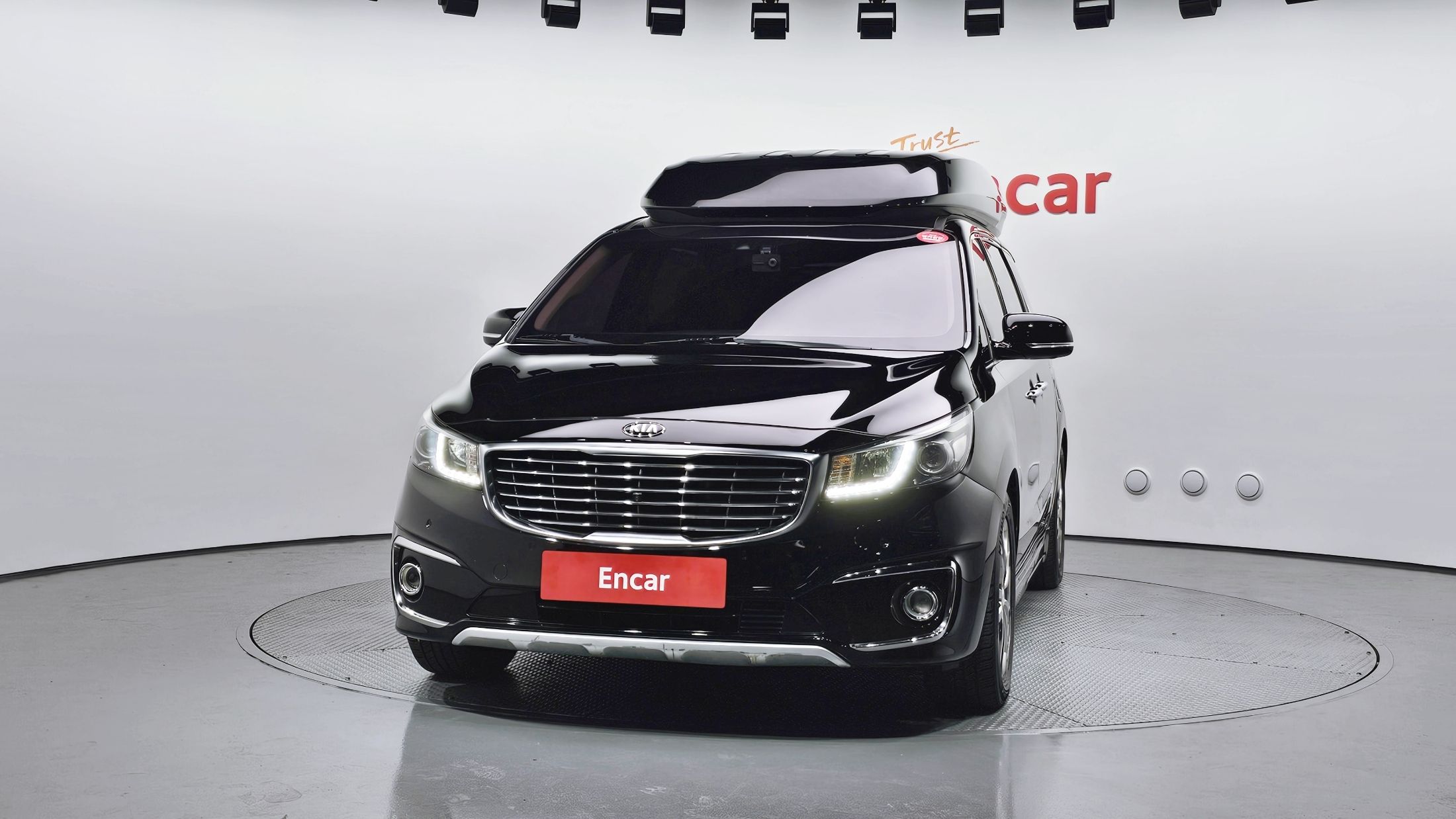 KIA CARNIVAL 2018
