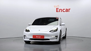TESLA MODEL 3 2021