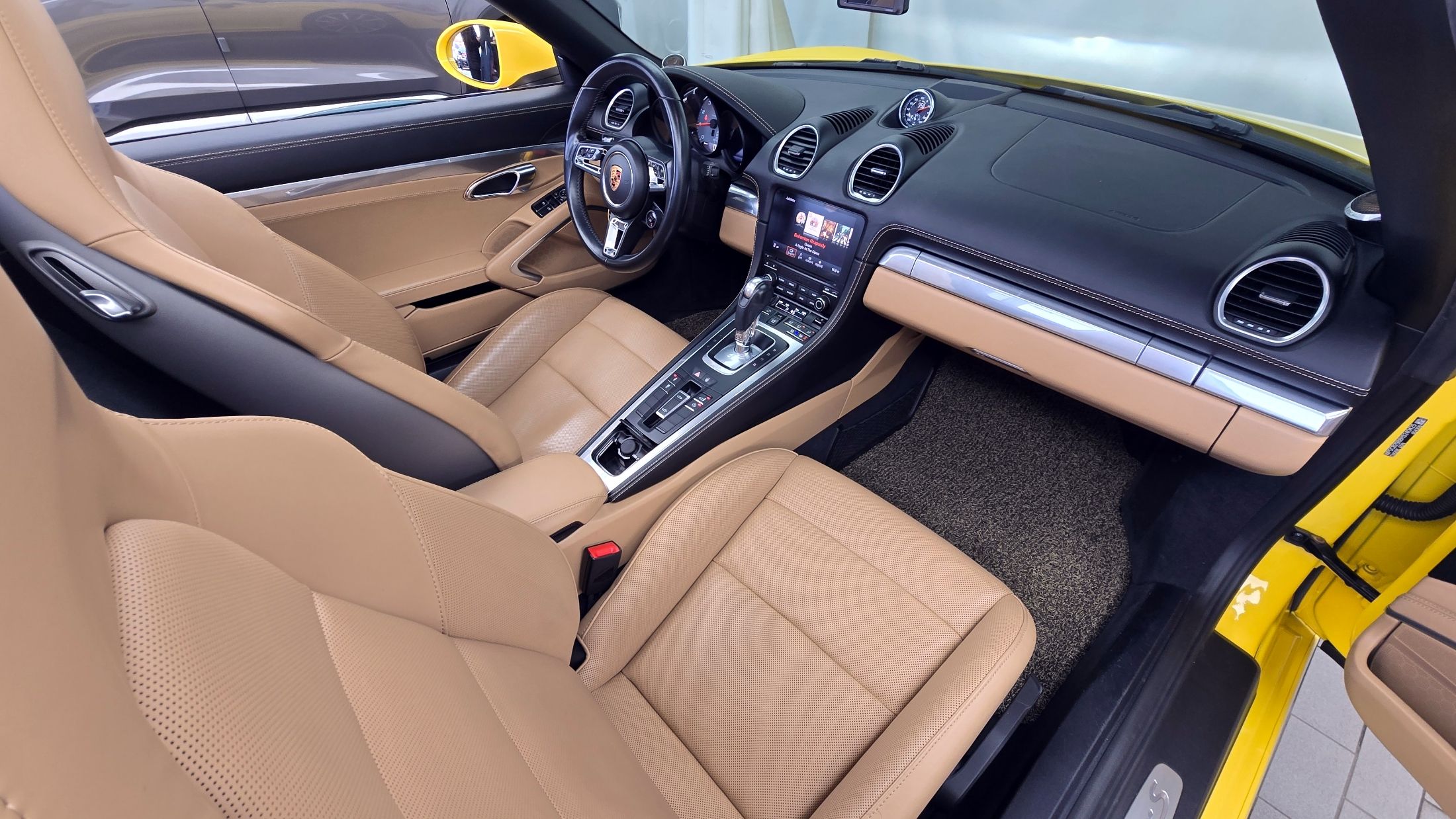 PORSCHE 718 BOXSTER 2017