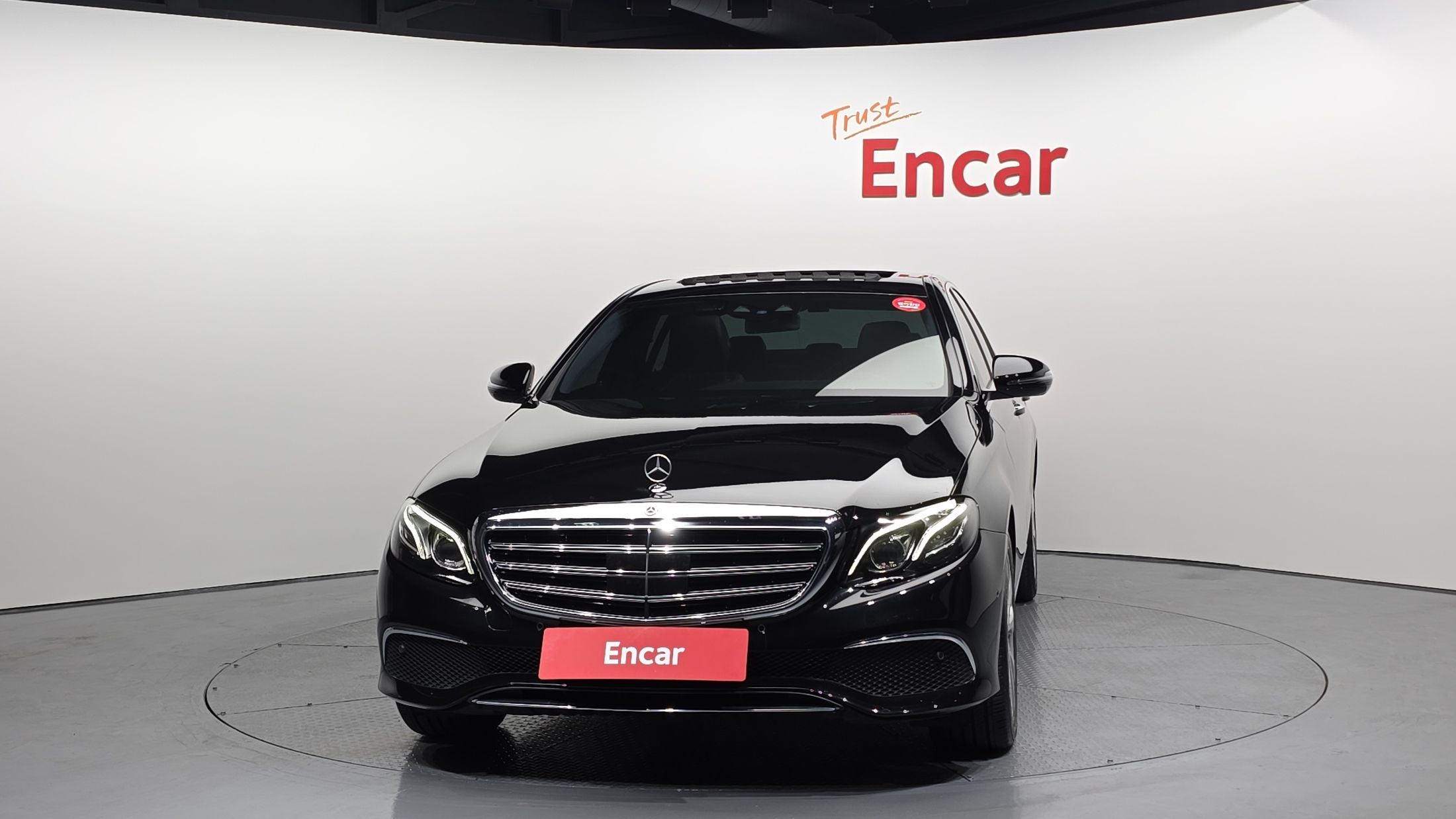 MERCEDES BENZ E-CLASS W213 2017