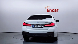 BMW 5-SERIES G30 2020