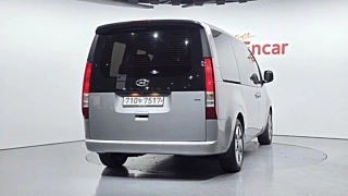 HYUNDAI STARIA 2023