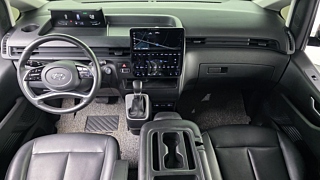 HYUNDAI STARIA 2023