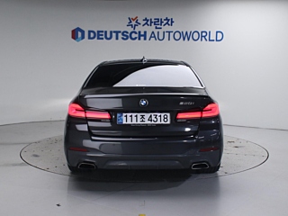 BMW 5-SERIES G30 2020