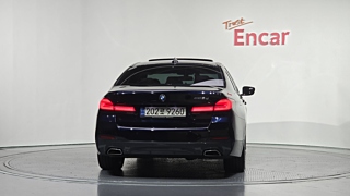 BMW 5-SERIES G30 2020