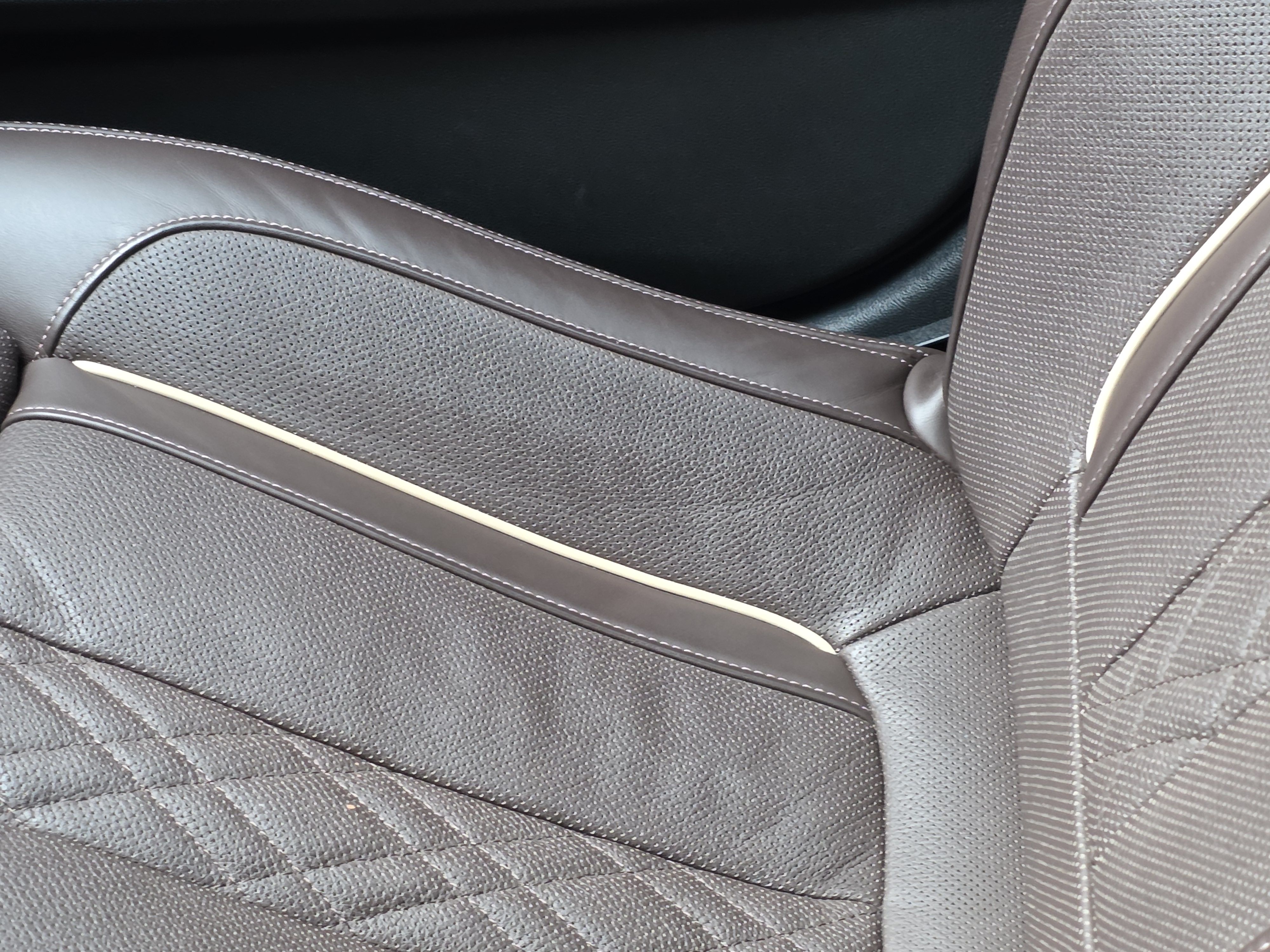 BMW 5-SERIES G30 2019