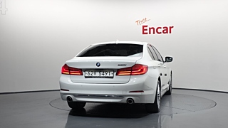 BMW 5-SERIES G30 2019