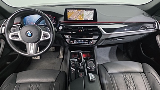 BMW 5-SERIES G30 2019