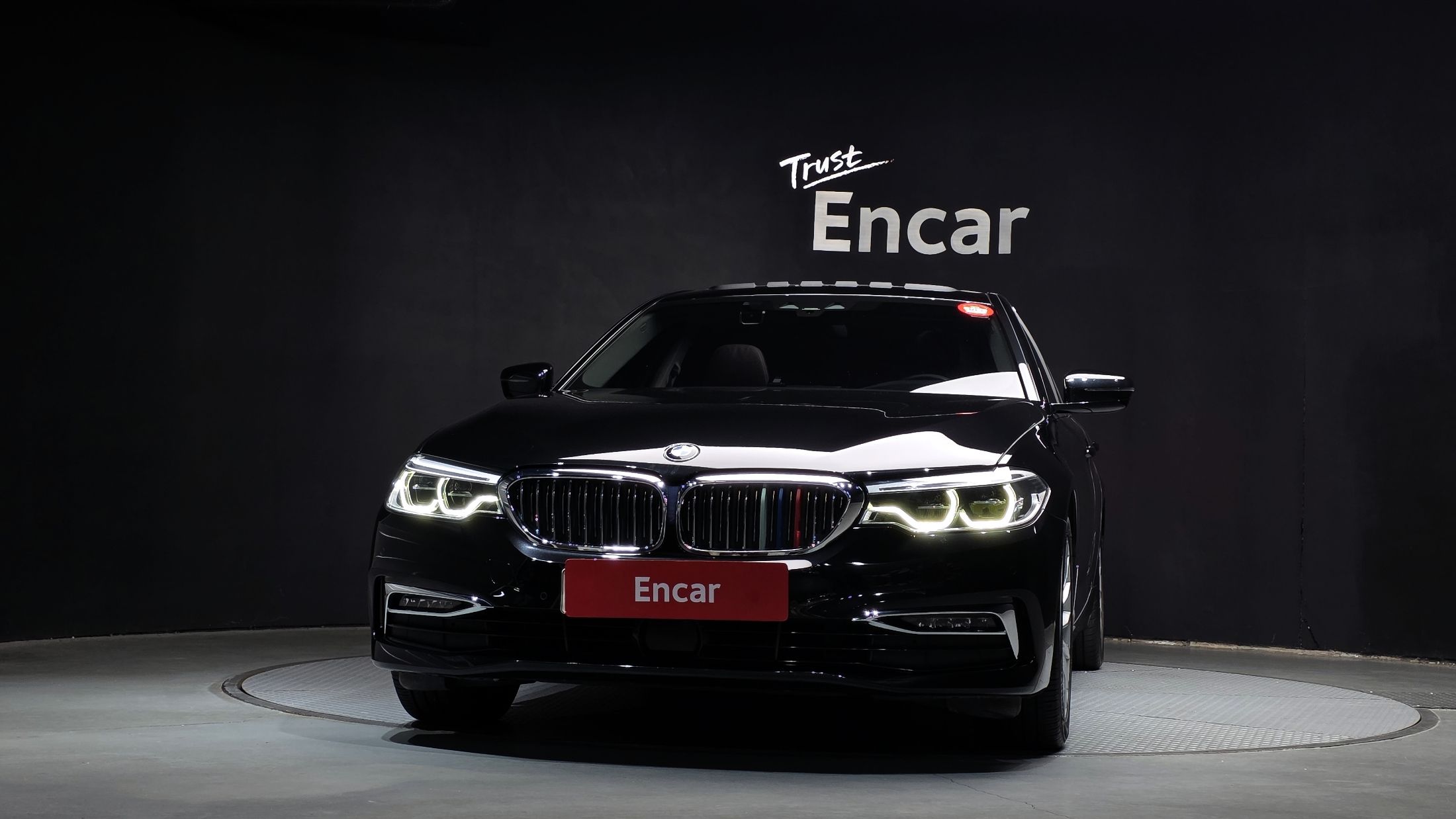 BMW 5-SERIES G30 2019