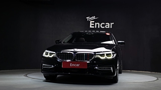 BMW 5-SERIES G30 2019