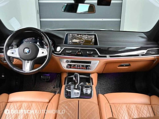 BMW 7-SERIES G11 2020