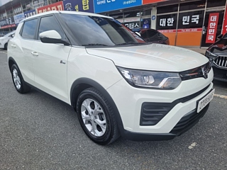 SSANGYONG TIVOLI VERY NEW 2021