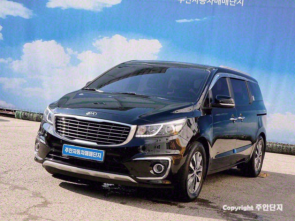 KIA CARNIVAL 2018