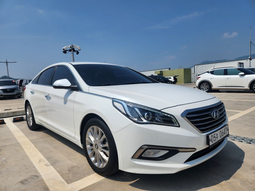 HYUNDAI SONATA LF 2016