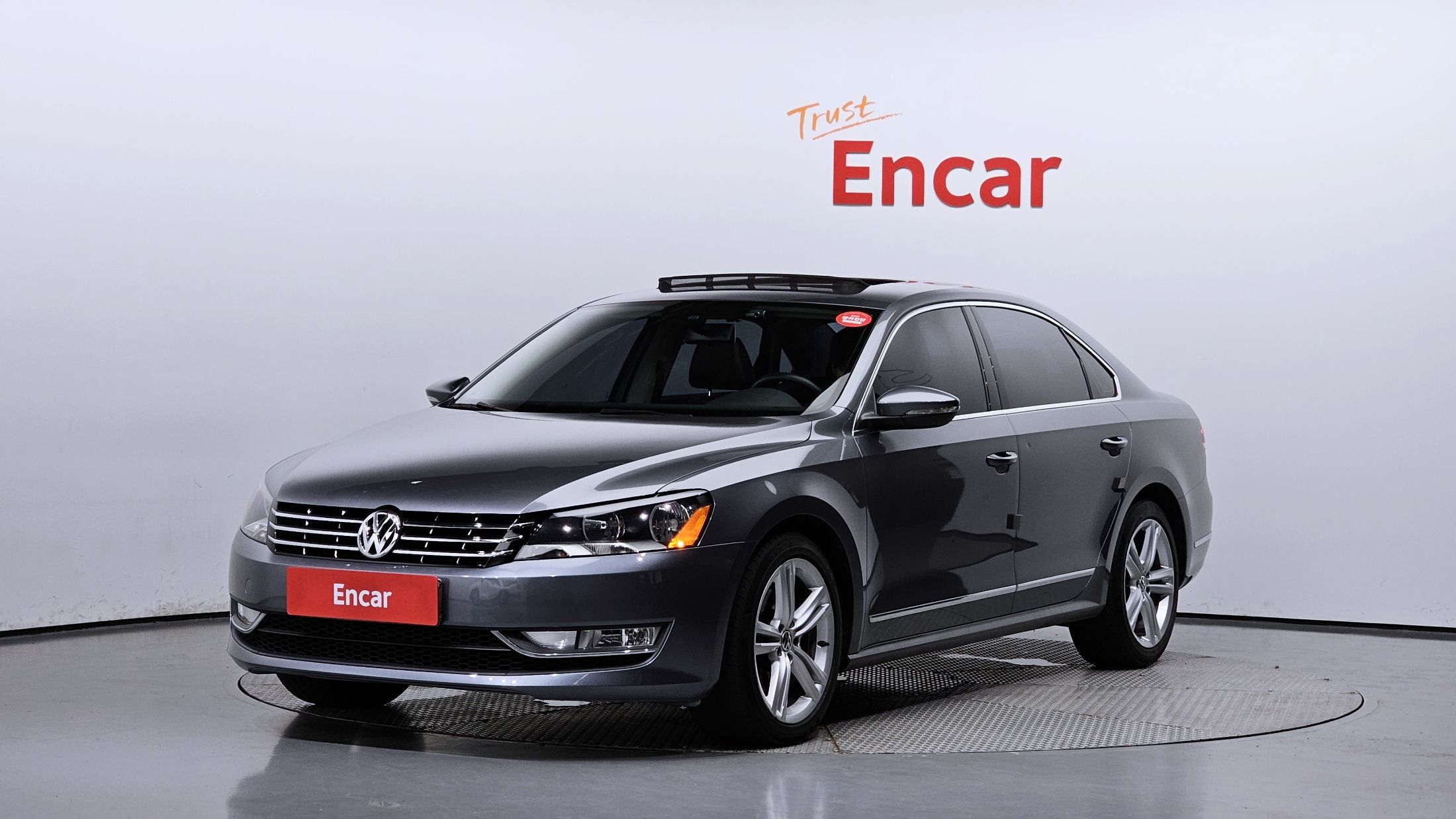 VOLKSWAGEN PASSAT 2012