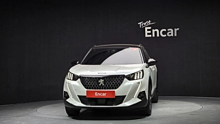 PEUGEOT 2008 2021
