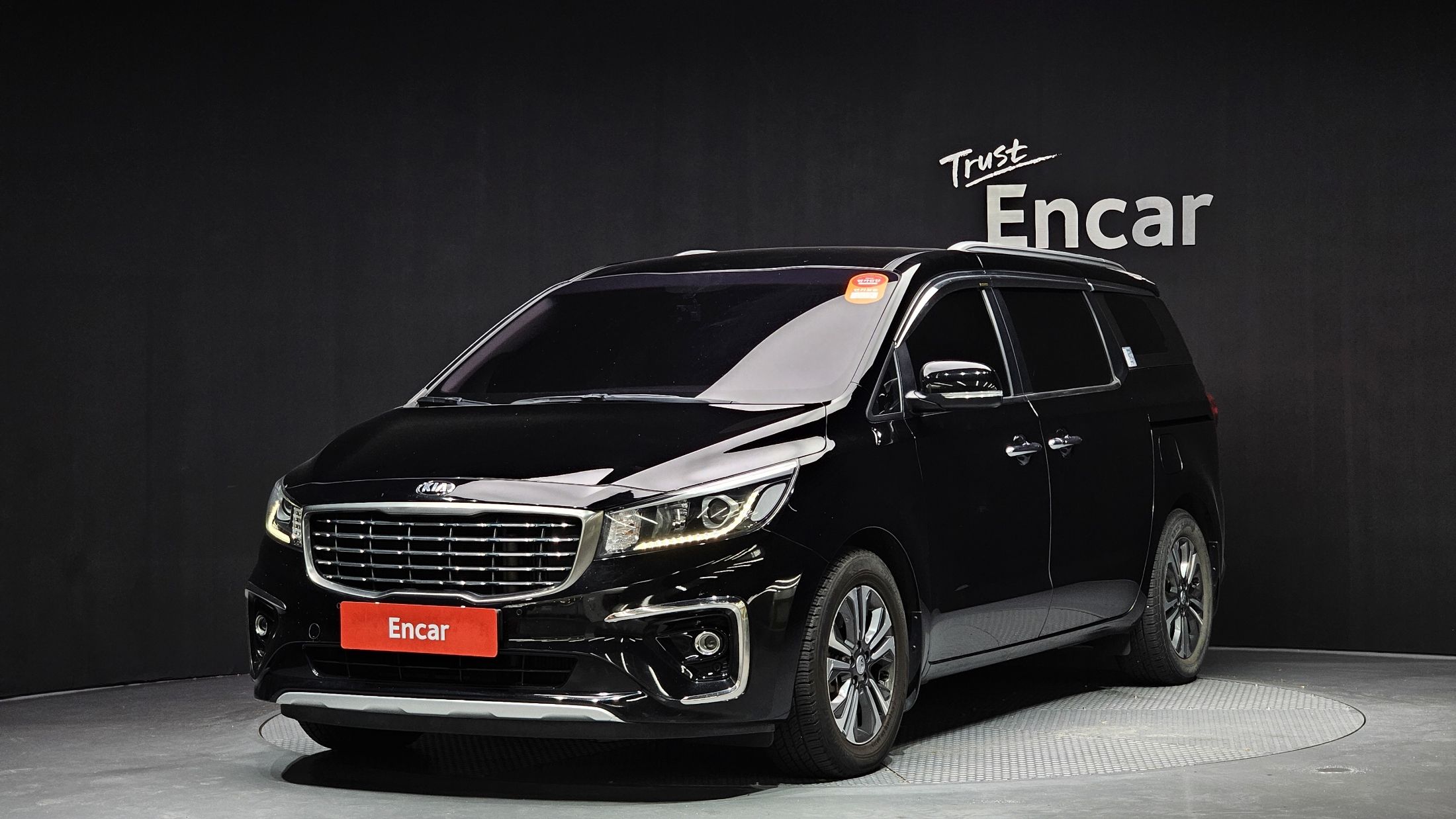 KIA CARNIVAL 2019