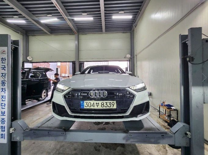 AUDI A7 4K