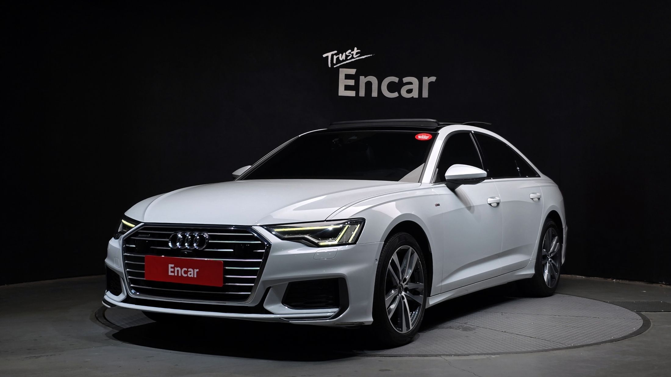 AUDI A6 C8