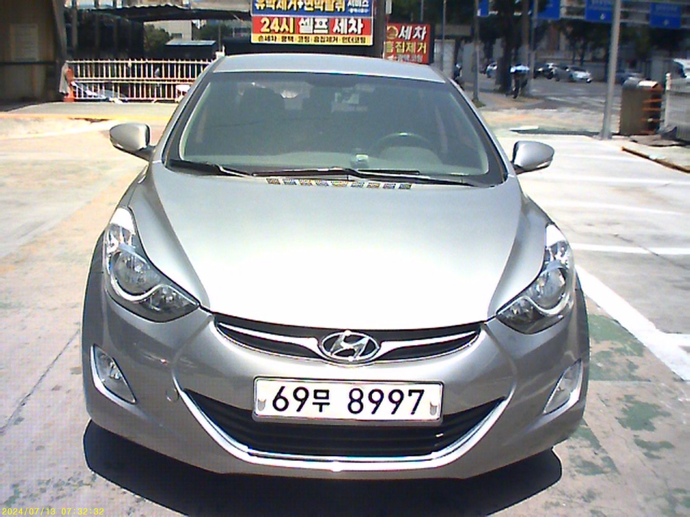 HYUNDAI AVANTE MD 2012