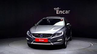 VOLVO V60 CROSS COUNTRY 2016