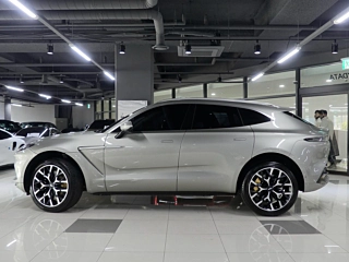 Заказать ASTON MARTIN DBX