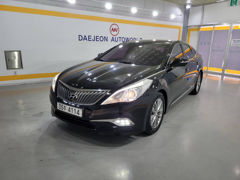 HYUNDAI GRANDEUR HG 2016