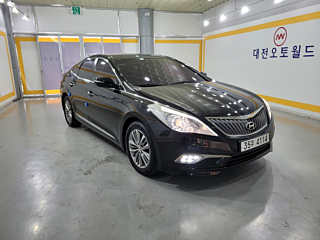 HYUNDAI GRANDEUR HG 2016
