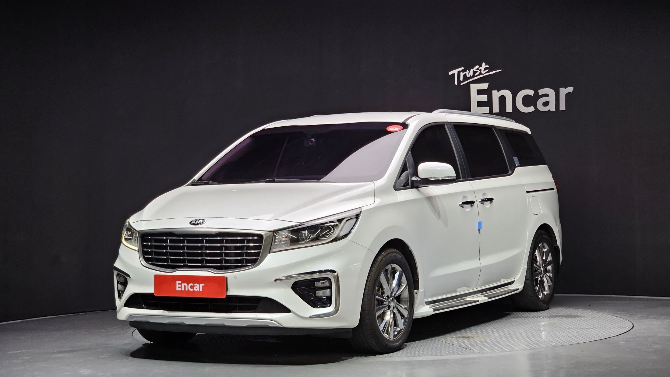 KIA CARNIVAL 2018