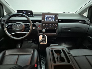 HYUNDAI STARIA 2022