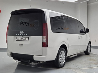 HYUNDAI STARIA 2022