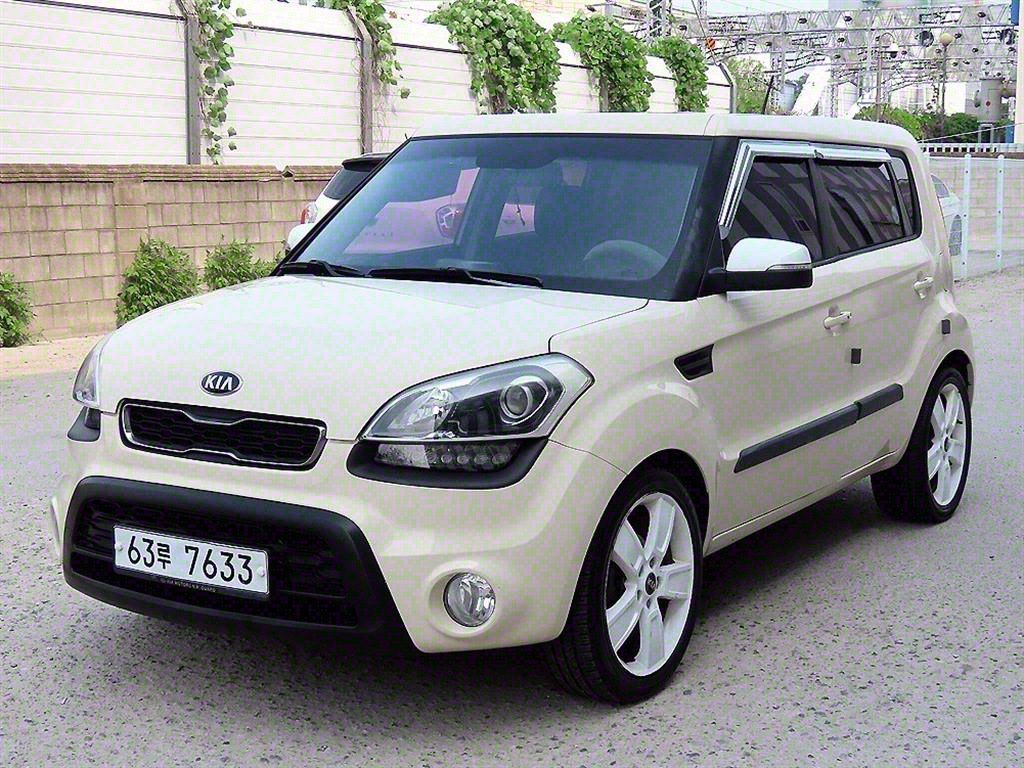 KIA SOUL