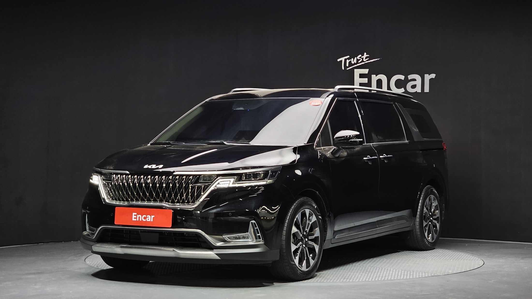 KIA CARNIVAL 2023