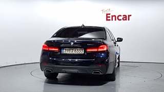 BMW 5-SERIES G30  520i M Sport 2022