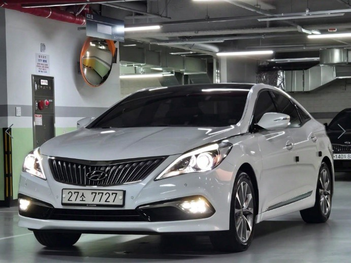 HYUNDAI GRANDEUR HG 2014