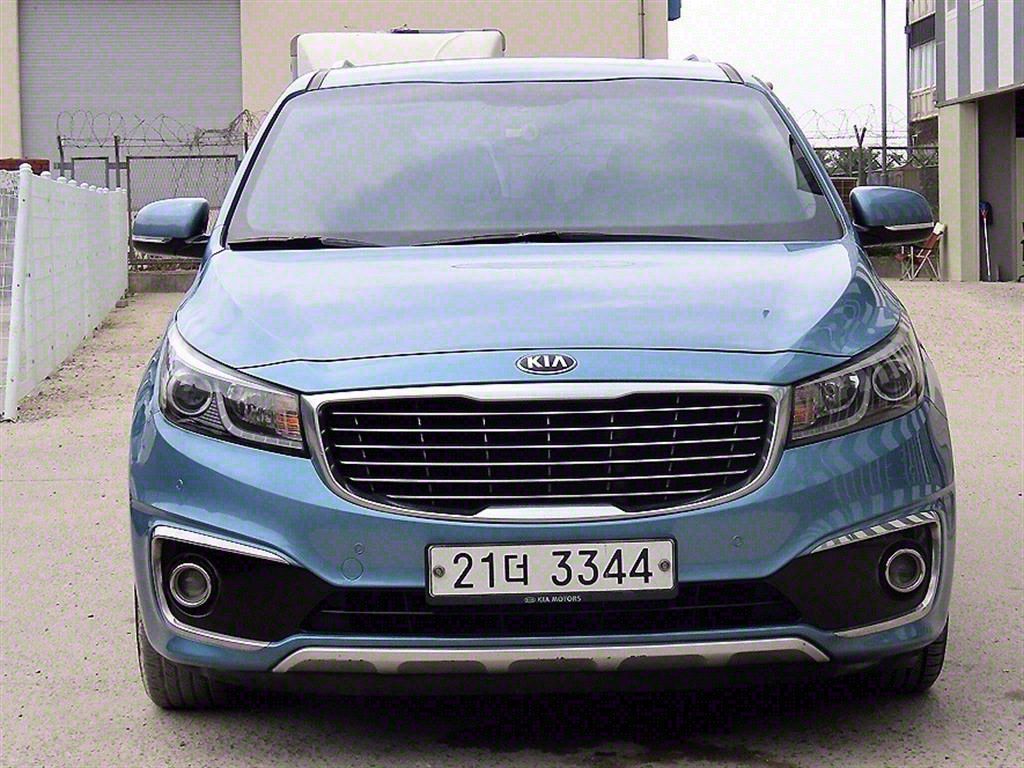 KIA CARNIVAL 2015