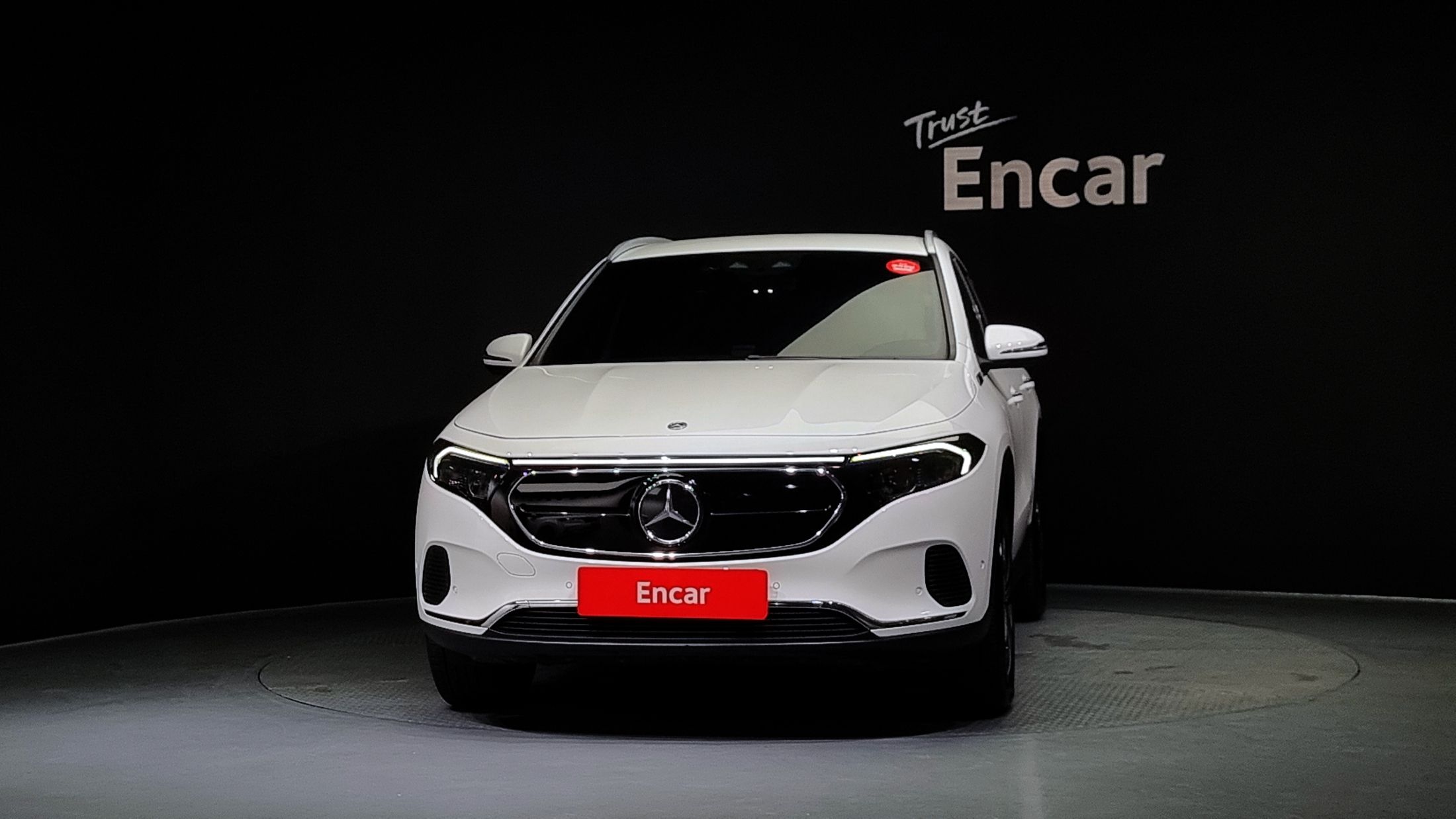 MERCEDES BENZ EQA H243